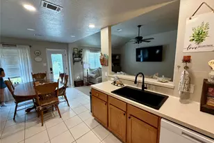 5496 N Buffalo Cir, Willis, TX 77378 - Photo 9