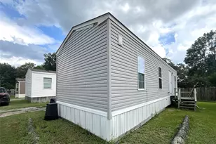 108C S 7th Street S, Highlands, TX 77562 - Photo 11