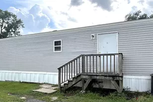 108C S 7th Street S, Highlands, TX 77562 - Photo 1