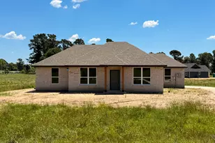 555 Pineview Circle, Jewett, TX 75846 - Photo 1