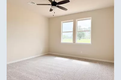 555 Pineview Circle, Jewett, TX 75846 - Photo 9