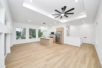 7117 Eastwood St, Houston, TX 77021 - Photo 3