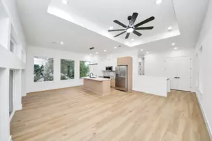 7117 Eastwood St, Houston, TX 77021 - Photo 3
