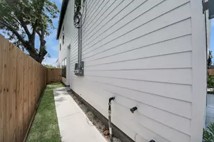 7117 Eastwood St, Houston, TX 77021 - Photo 27
