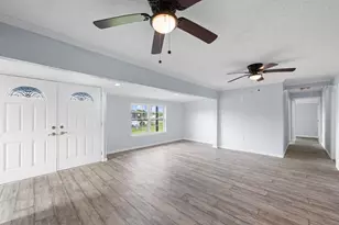 2534 Bastrop, Angleton, TX 77515 - Photo 5