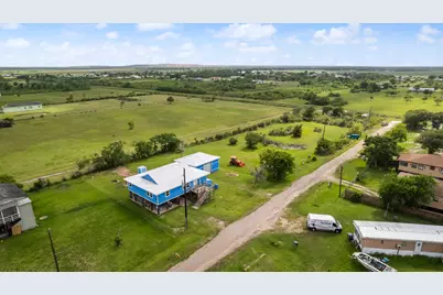 2534 Bastrop, Angleton, TX 77515 - Photo 37