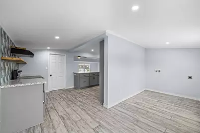 2534 Bastrop, Angleton, TX 77515 - Photo 17