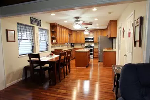 1704 Redwood Cir, Alvin, TX 77511 - Photo 9