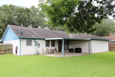 1704 Redwood Circle, Alvin, TX 77511 - Photo 29