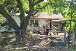 10802 Oswego St, Houston, TX 77029 - Photo 1