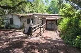 10802 Oswego St, Houston, TX 77029 - Photo 3