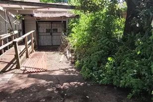 10802 Oswego St, Houston, TX 77029 - Photo 19