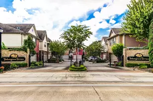 1375 Ella Pl, Houston, TX 77008 - Photo 1
