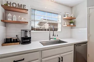 5404 Rio Alamo St, Rosharon, TX 77583 - Photo 11