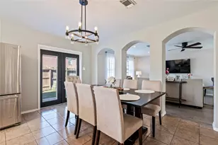 5404 Rio Alamo St, Rosharon, TX 77583 - Photo 9