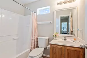 5404 Rio Alamo St, Rosharon, TX 77583 - Photo 21