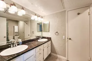 1860 White Oak Dr, Houston, TX 77009 - Photo 17