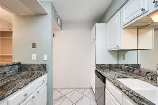 1860 White Oak Dr, Houston, TX 77009 - Photo 11