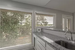 658 Cherry Hills, Huntsville, TX 77340 - Photo 7