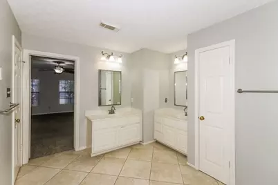 5111 Natural Bridge Drive, Houston, TX 77345 - Photo 13