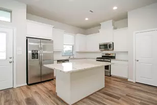 239 Biltmore Loop, Montgomery, TX 77316 - Photo 15
