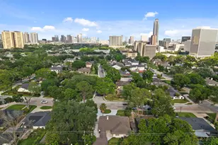2402 Chimney Rock Rd, Houston, TX 77056 - Photo 35