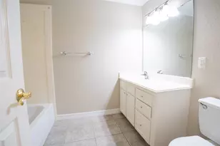 205 W Bronco Bend, Angleton, TX 77515 - Photo 23