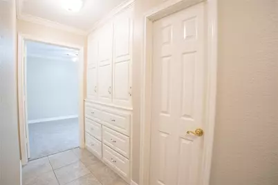 205 W Bronco Bend, Angleton, TX 77515 - Photo 19