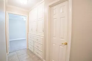 205 W Bronco Bend, Angleton, TX 77515 - Photo 19