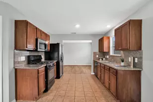 7215 Cool Springs Ct, Magnolia, TX 77354 - Photo 11