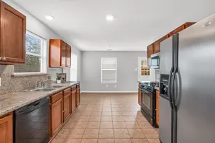 7215 Cool Springs Ct, Magnolia, TX 77354 - Photo 5