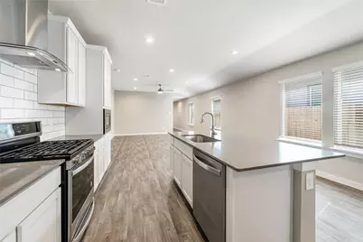 12722 Basinghall Lane, Houston, TX 77047 - Photo 9