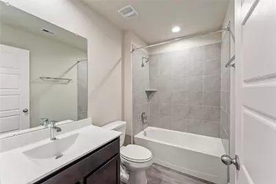 12722 Basinghall Lane, Houston, TX 77047 - Photo 17