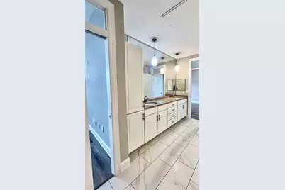 5353 Memorial Drive #4007, Houston, TX 77007 - Photo 7