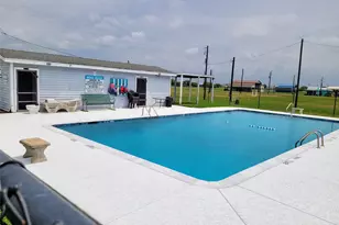 376 Haddock Dr, Palacios, TX 77465 - Photo 31