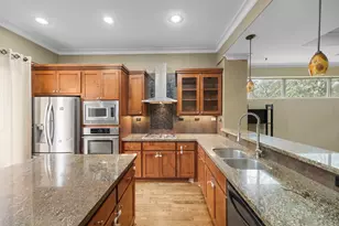 510 Jackson Hill St, Houston, TX 77007 - Photo 11