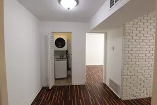 2101 Fountain View Dr, Houston, TX 77057 - Photo 15