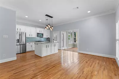1325 W 23rd Street, Houston, TX 77008 - Photo 11