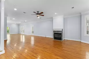 1325 W 23rd St, Houston, TX 77008 - Photo 7