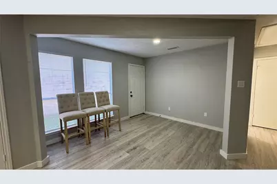 911 Briarcreek Drive, Baytown, TX 77521 - Photo 5