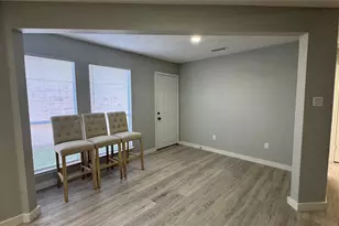 911 Briarcreek Dr, Baytown, TX 77521 - Photo 5