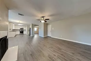 29439 Fox River Dr, Spring, TX 77386 - Photo 5