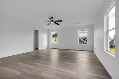 839 Darbydale Crossing Lane, Houston, TX 77090 - Photo 11