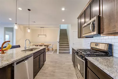 8203 Sugar Cane Lane, Rosharon, TX 77583 - Photo 7