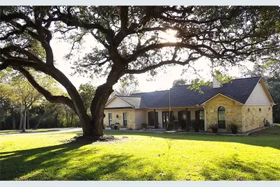 4443 Highway 90, Alleyton, TX 78935 - Photo 1