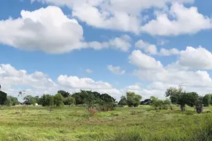 762 Stallion Cir, Angleton, TX 77515 - Photo 1