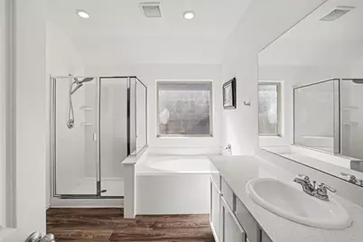 12217 Derby Royal Drive, Houston, TX 77044 - Photo 17