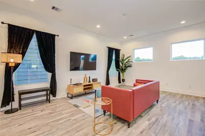 1054 Mansfield Street, Houston, TX 77091 - Photo 3