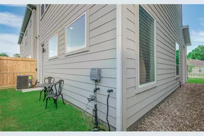1054 Mansfield Street, Houston, TX 77091 - Photo 21