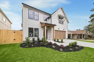 1811 Du Barry Ln, Houston, TX 77018 - Photo 1